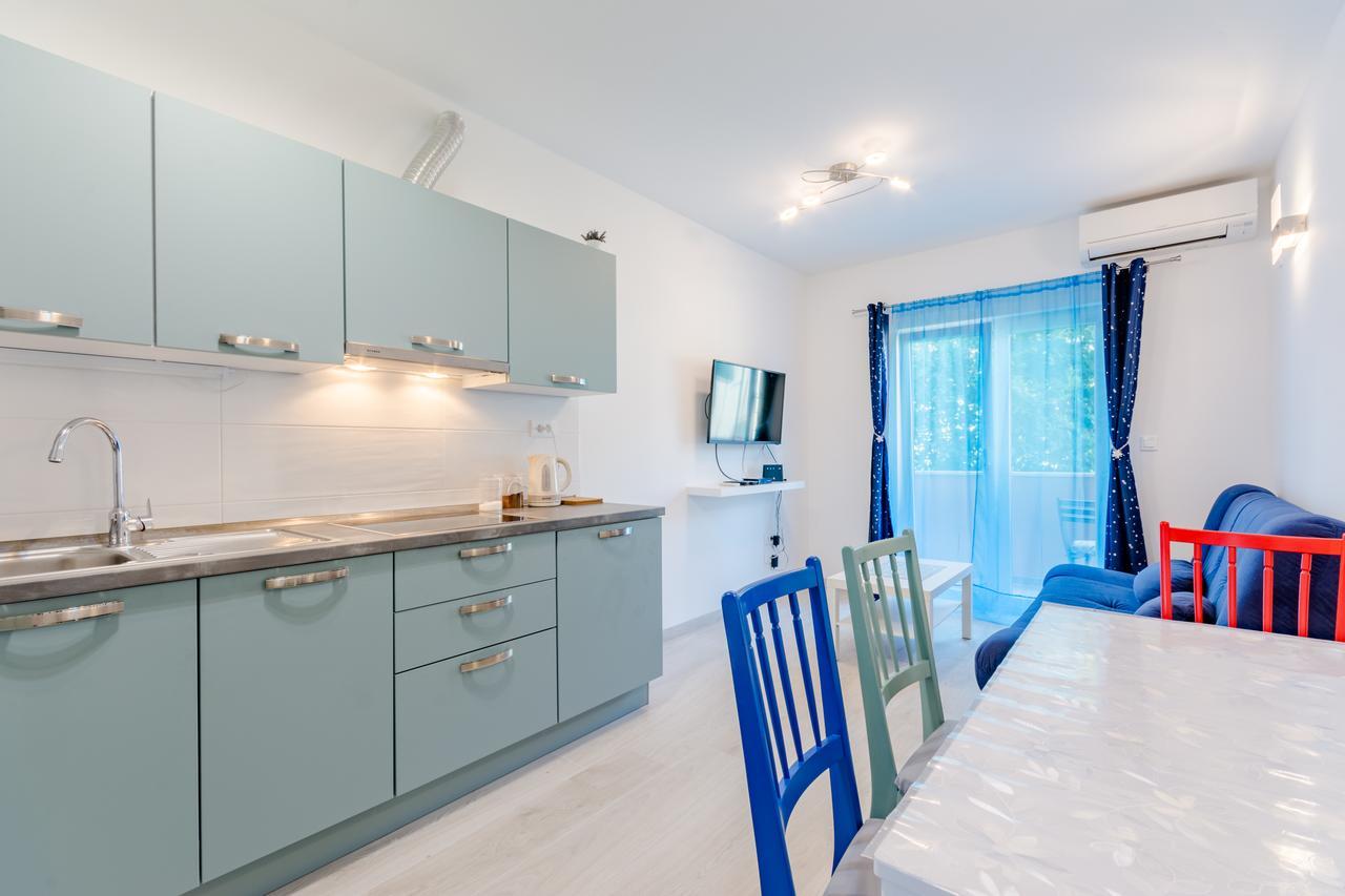 Apartment Karlo Kaštela Екстериор снимка